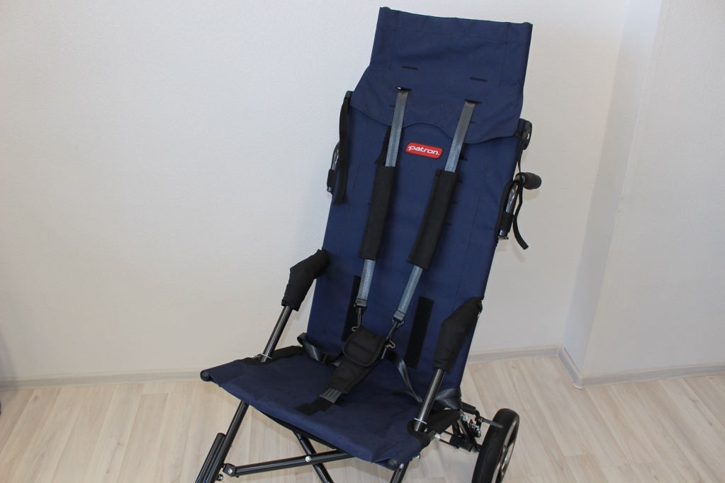 Коляска Corzino с увеличенной спинкой Коляска Corzino с увеличенной спинкой